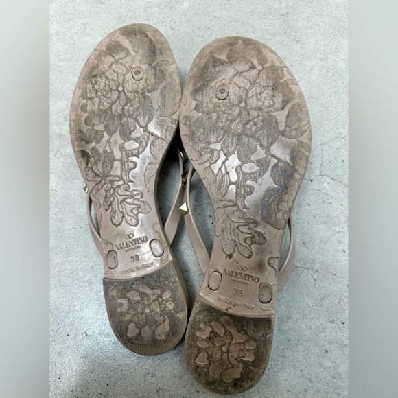 VALENTINO GARAVANI ROCKSTUD PVC SANDALS - Picture 4 of 4